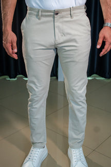 Calça Slim Sarja Chino