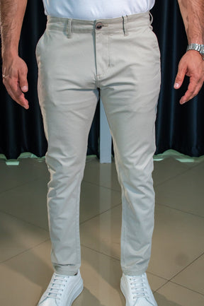 KIT - 3 Camisetas Pima + 1 Calça Chino + 1 Bermuda Piastri