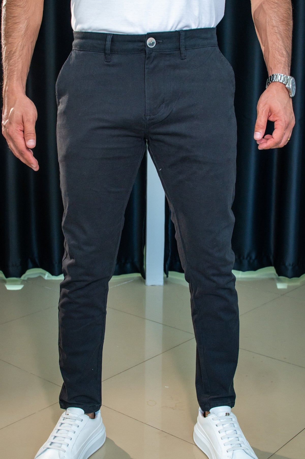 Calça Slim Sarja Chino