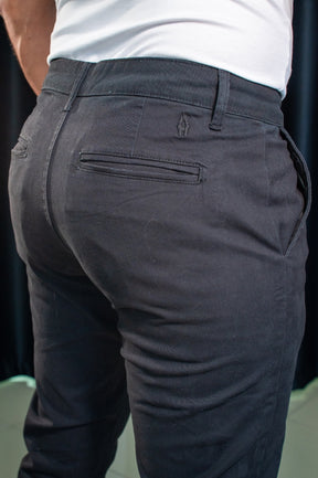 Calça Slim Sarja Chino